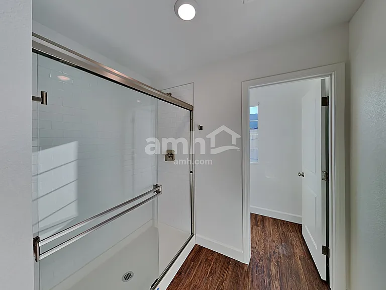 3352 Blodwen St — Photo 12