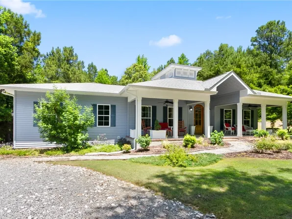 14605 Longview Ln, Northport, AL 35475