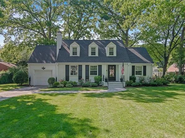 209 Parkway Dr, Newport News, VA 23606