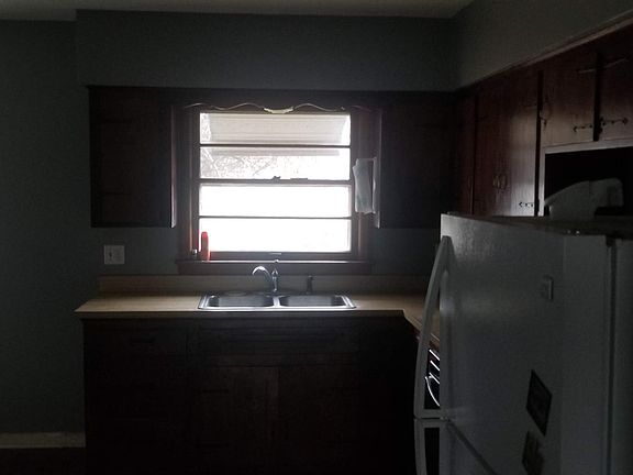 4th image of 230-232 Pin Oak Dr