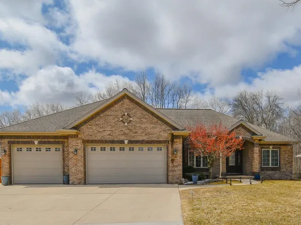 1193 Folkestone Dr, Green Bay, WI 54313