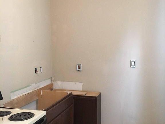 4th image of 2515 Druid Hill Ave