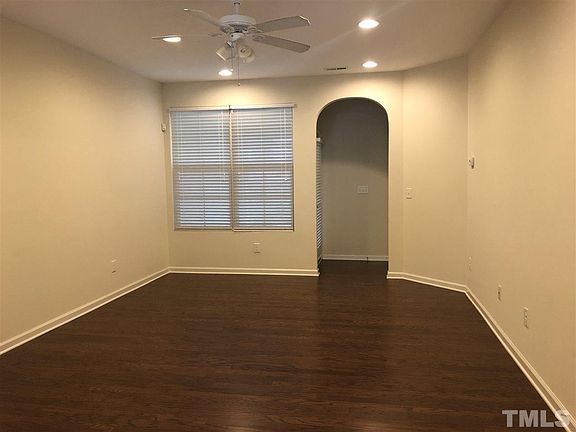 2nd image of 1128 Contessa Dr