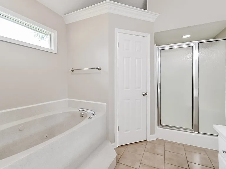 4401 Okeechobee Dr — Photo 11