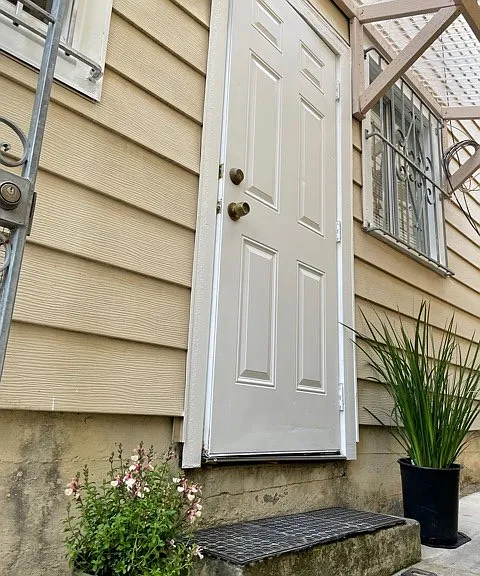 25 Abbot Ave #STUDIO — Photo 1