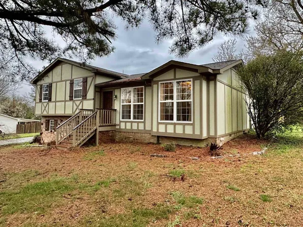 205 Yellowhammer Dr, Alabaster, AL 35007