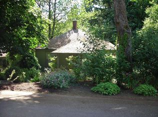 9323 SW 8th Dr, Portland, OR 97219