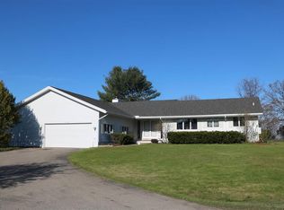 9786 Londolyn Blf, Traverse City, MI 49686