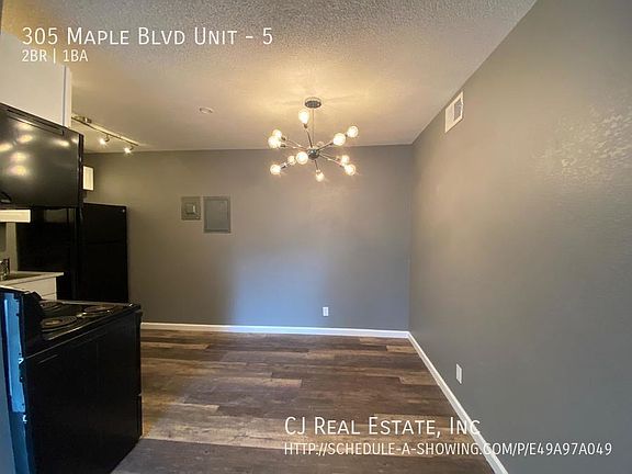 3rd image of 305 Maple Blvd #5