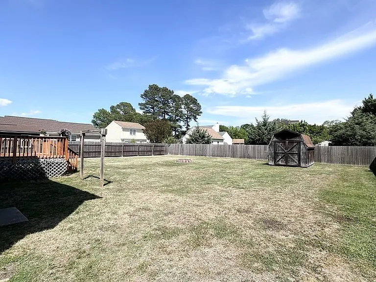 509 Bowling Green Ct — Photo 27