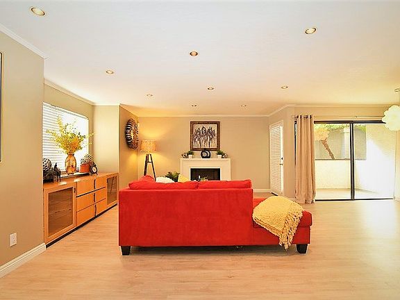 5th image of 130 Monterey Rd Unit 205