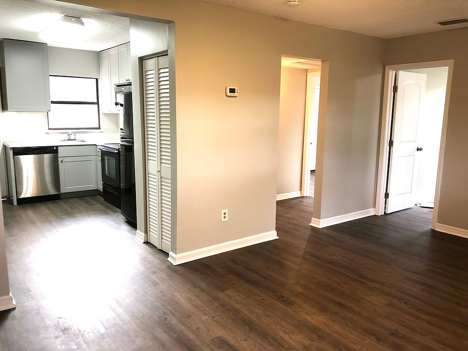 Living room open to kitchen