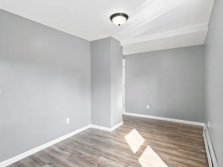 165 Central Pl — Photo 11