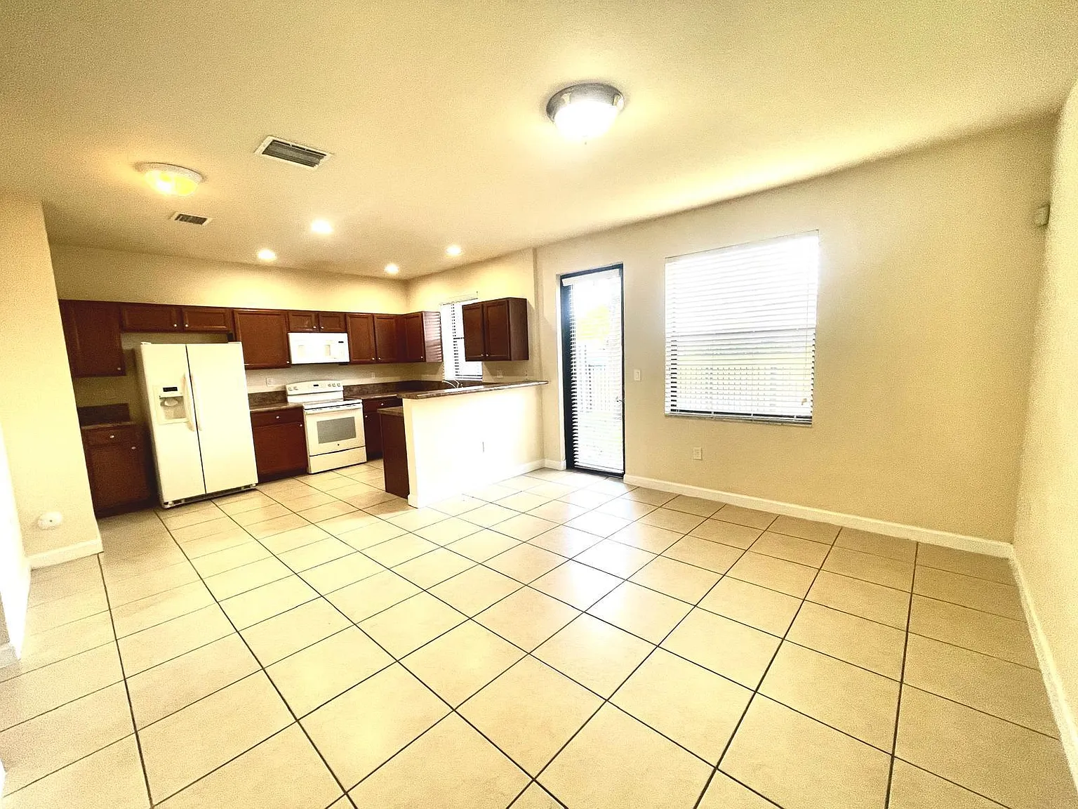 3 bed, 2.5 bath, 1535 sqft, $2,800 — Photo 4