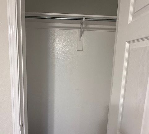 4th image of 104 Running Deer Ln