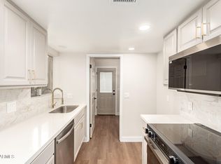 1002 E Cochise Dr, Phoenix, AZ 85020