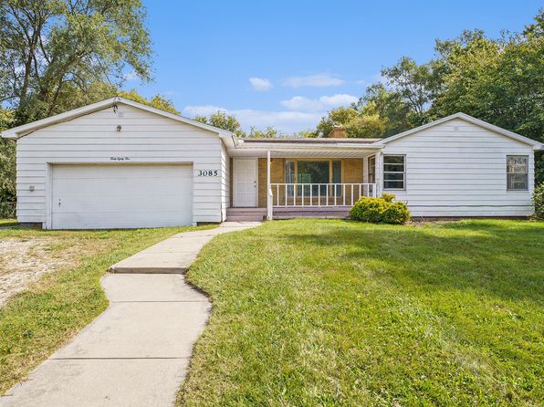 3085 S Center Rd, Burton, MI 48519