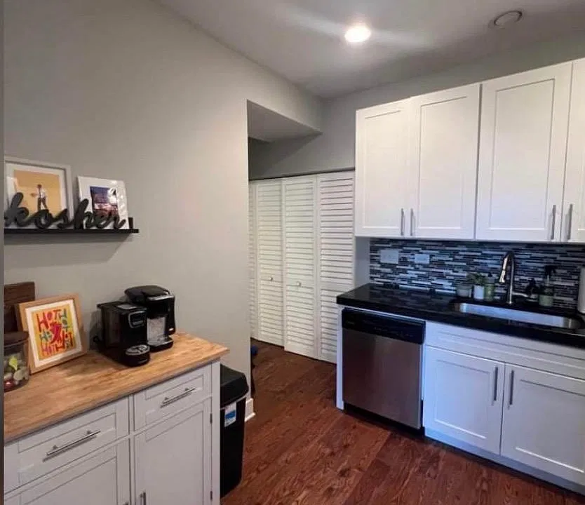 928 W George St #3F