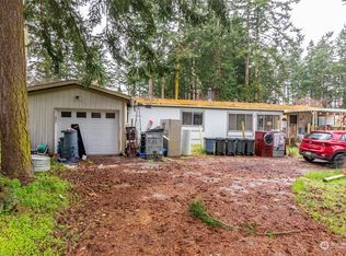 1031 Sidney St, Oak Harbor, WA