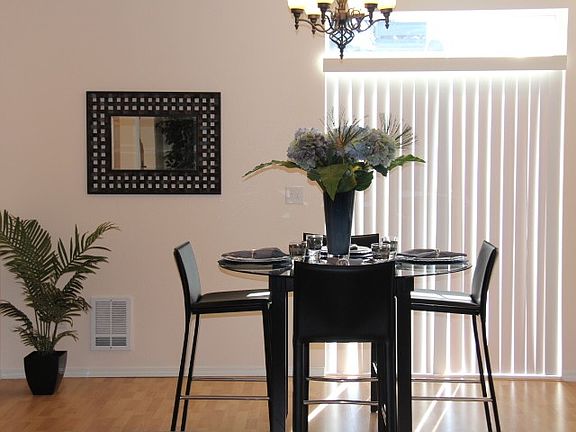 5th image of 9308 177th Pl NE Unit 4