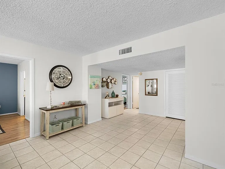 17400 Gulf Blvd #J7 — Photo 19