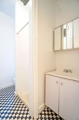 Rented by City Connections Realty | media 19