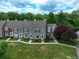 214 Georgetown Dr #214, Glastonbury, CT 06033
