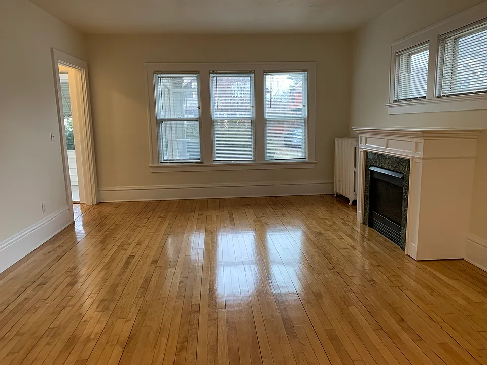 447 Sidney St #1