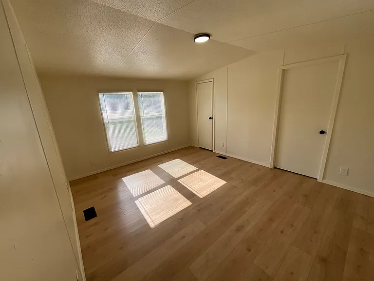 10700 Deer Ln — Photo 18