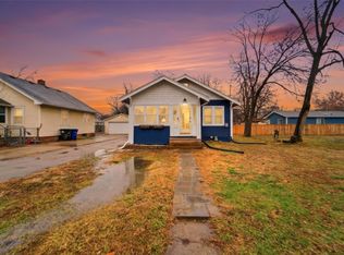 2638 E Grand Ave, Des Moines, IA 50317