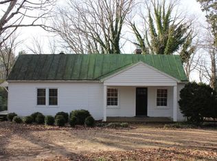 1653 River Rd W, Crozier, VA 23039