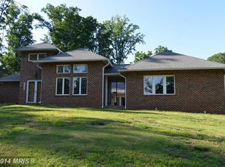 6108 River Dr, Lorton, VA 22079