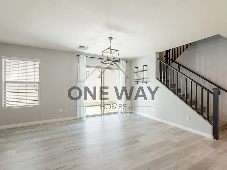 1057 S Deerfield Ln — Photo 10