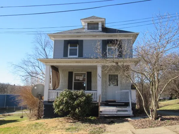 109 Cottrell Ave, Jeannette, PA 15644