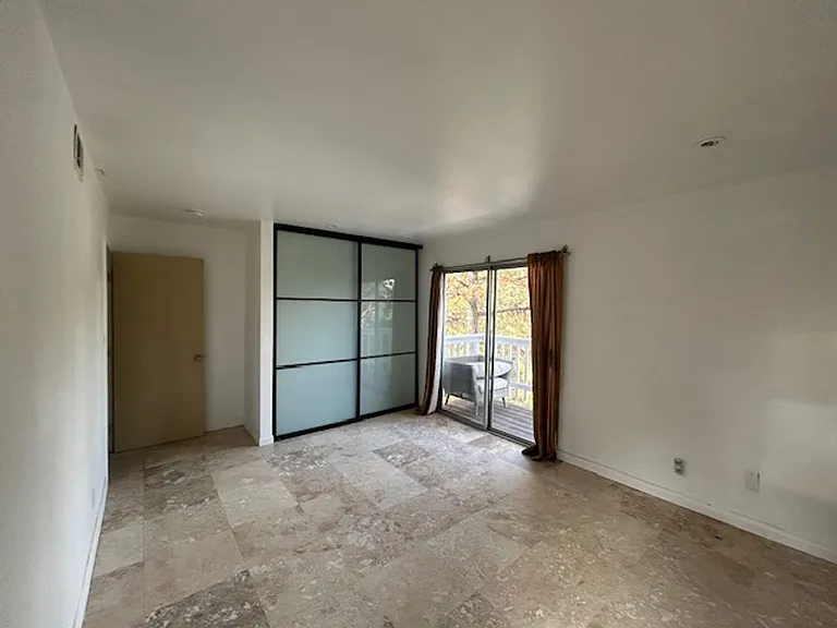 716 Barret Way — Photo 13