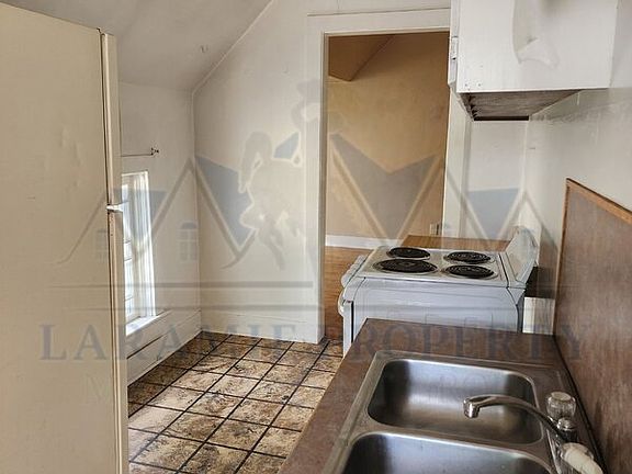 5th image of 816 Grand Ave APT 4