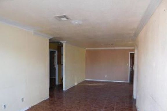 4th image of 1811 E Bienestar Ln