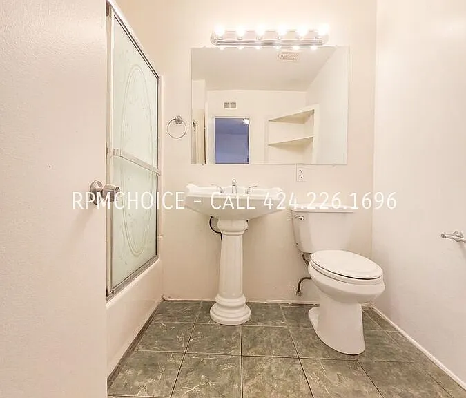 7 Dovecote Ln — Photo 14