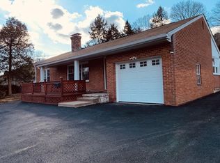 887 Homestead Ave, Holyoke, MA 01040