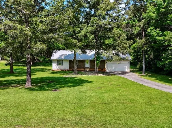 369 Oakland Dr SE, Calhoun, GA 30701