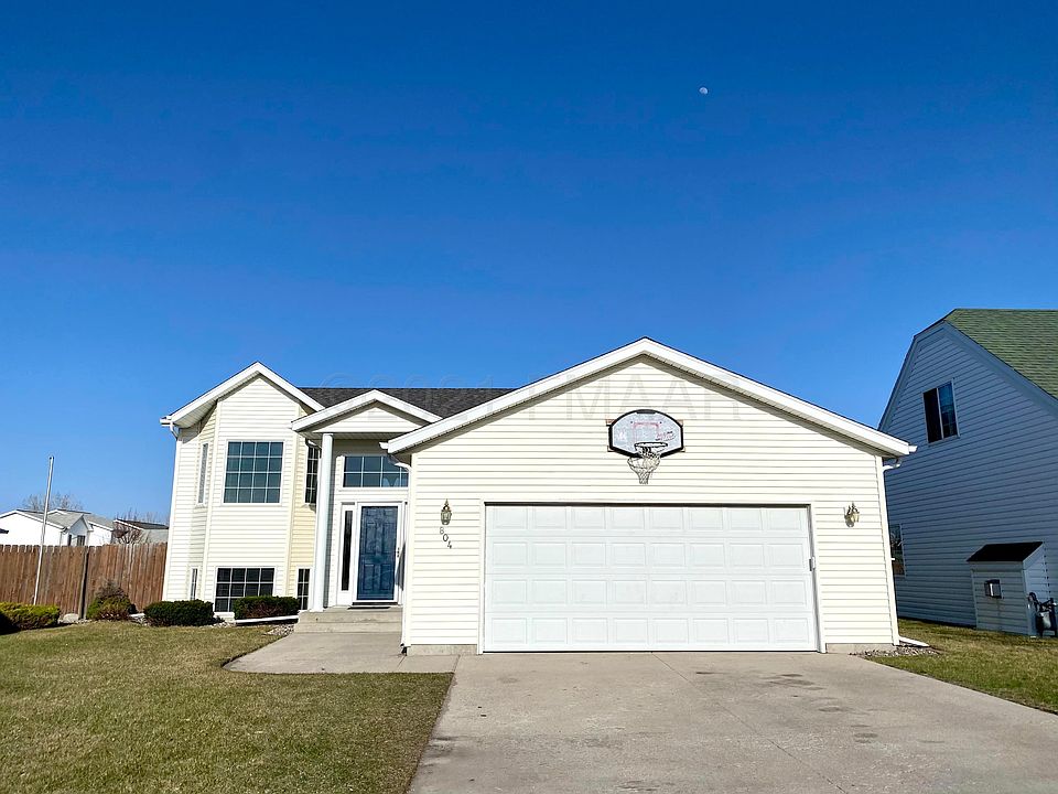 1st image of 804 Homestead Ct