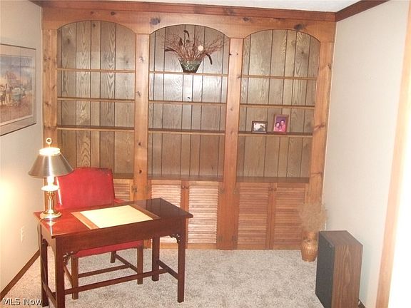 3rd image of 15898 Kingswood Ct