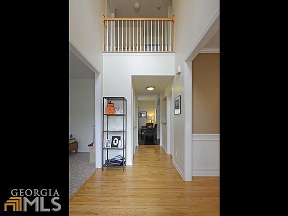 3rd image of 31 Knoll Park
