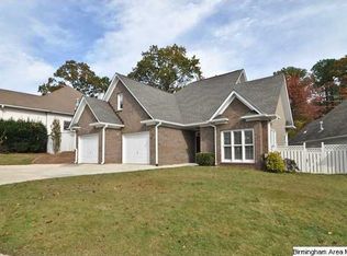 613 Village Crest Cir, Birmingham, AL 35226