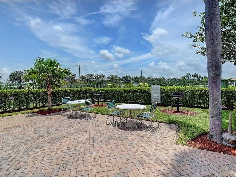 6769 Heritage Grande #2201 — Photo 31