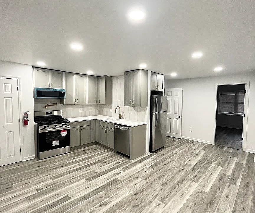 1st image of 47 Arlington Ave #1