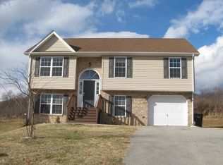 2732 Paddington Station Ln, Vinton, VA 24179