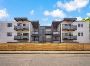 1725 SW Barton St APT 103, Seattle, WA 98106