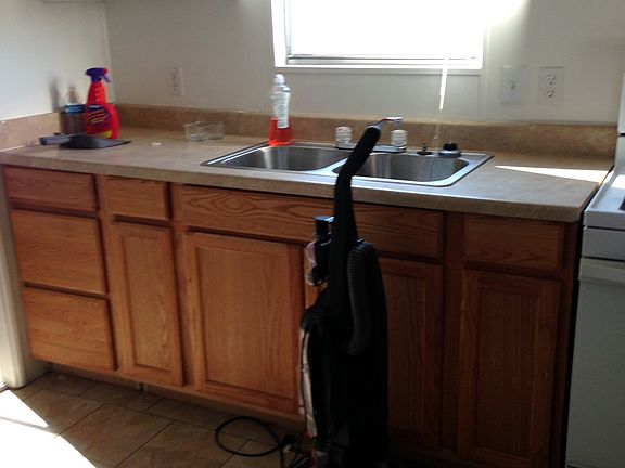 5th image of 2312 N Bovina Ave