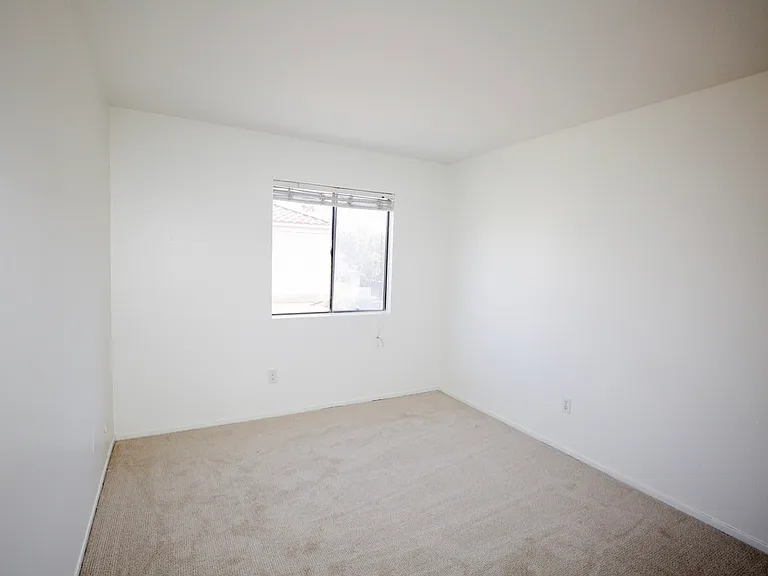 543 Victoria St #O — Photo 18